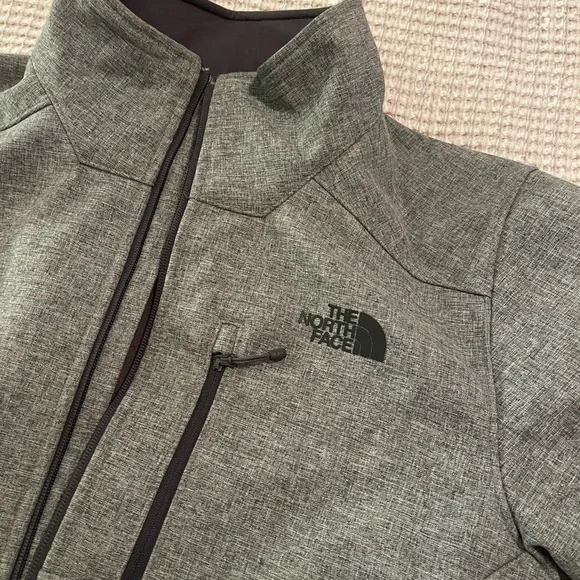 The North Face Men's Charcoal Performance Jacket (30% off 3+ Items!) - Picture 2 of 6